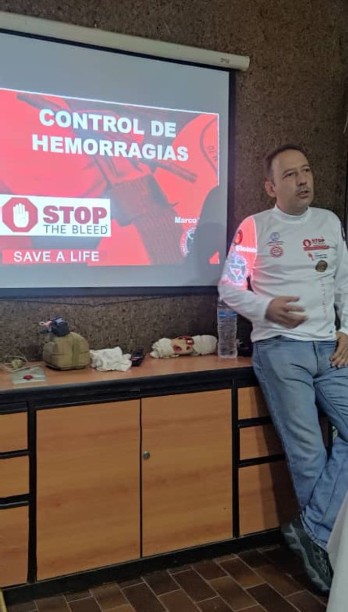 Brigada de Tránsito Terrestre Carabobo (@btt_carabobo) on Twitter photo Agradecidos con <a href="/MARCOBLOISE/">MARCO BLOISE</a> por el Excelente Taller ((Stop The Bleed)) dictado a Personal de <a href="/BTT_Carabobo/">Brigada de Tránsito Terrestre Carabobo</a> , CICPC y Radio Especial 97.1FM, también agradecidos a <a href="/rescatecarabobo/">Rescate Carabobo</a> por los espacios Brindados..
<a href="/rvaraguayan/">Ramón Celestino Velásquez Araguayán</a> <a href="/ZODI45_Carabobo/">ZODI Carabobo</a> <a href="/CLECarabobo/">Consejo Legislativo Carabobo</a> <a href="/ValenciaConcejo/">Concejo Municipal Bolivariano de Valencia</a> Agradecidos con <a href="/MARCOBLOISE/">MARCO BLOISE</a> por el Excelente Taller ((Stop The Bleed)) dictado a Personal de <a href="/BTT_Carabobo/">Brigada de Tránsito Terrestre Carabobo</a> , CICPC y Radio Especial 97.1FM, también agradecidos a <a href="/rescatecarabobo/">Rescate Carabobo</a> por los espacios Brindados..
<a href="/rvaraguayan/">Ramón Celestino Velásquez Araguayán</a> <a href="/ZODI45_Carabobo/">ZODI Carabobo</a> <a href="/CLECarabobo/">Consejo Legislativo Carabobo</a> <a href="/ValenciaConcejo/">Concejo Municipal Bolivariano de Valencia</a>