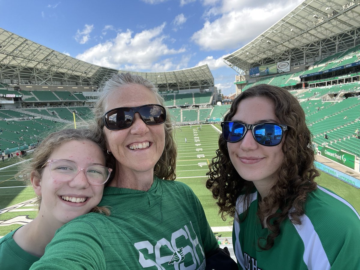 midsasker's tweet photo. Let’s go!!!! #RIDERSlive https://t.co/dI9fsuXwR8