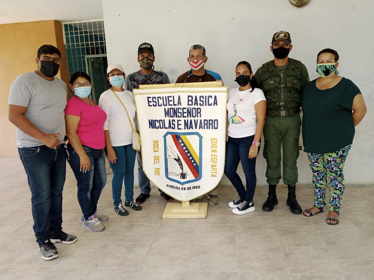 En la mañana de Hoy La Brigada Bricomiles Escuela Básica Monseñor Nicolás Eugenio Navarro, del municipio Península de #Macanao, Estado Nueva Esparta, Dijo Presente #bricomilesactivaseneducacion