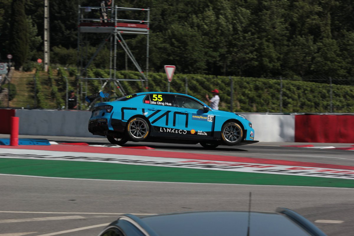 94ULO CO574 tweet media