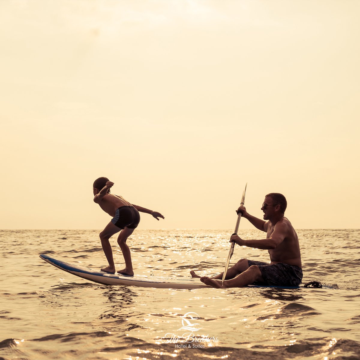 breakershotelde's tweet photo. "Family is not an important thing. It's everything.” – Michael J. Fox
#thebreakershotel #delaware #rehobothbeach https://t.co/V50TX1p9Ti