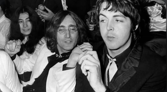 MzSgtPepper's tweet photo. 🎶You and I have memories
Longer than the road
That stretches out ahead🎶

#Beatles #TwoOfUs #Love https://t.co/1FHKjmTvt4