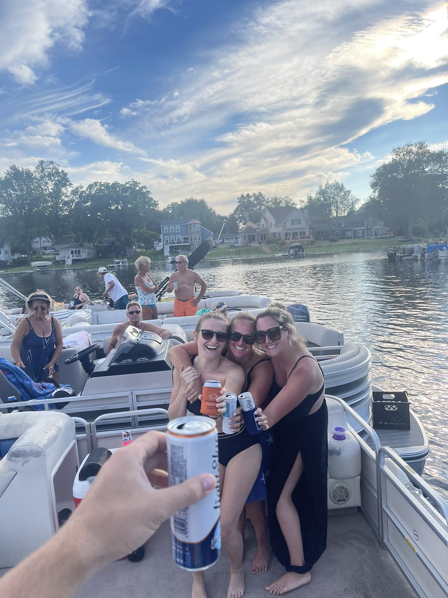 Rally_Towel_S's tweet photo. Cheers!!! #RallyForAmerica https://t.co/sMlttVfi9X