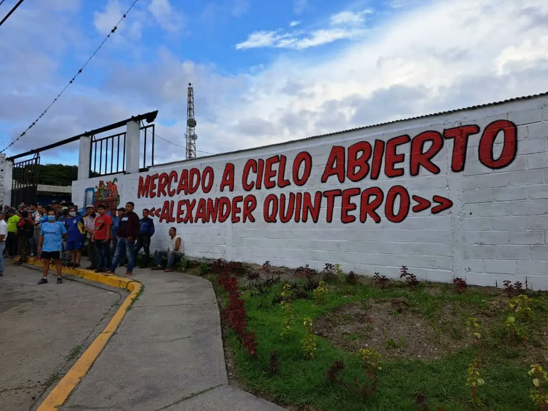 araquejesus21's tweet photo. #Jul02 Hoy inauguramos un espacio digno para los mayoristas que se ubicaban en la recta de La Hechicera.

Abrimos el Mercado de Mayoristas "Alexander Quintero", en el antiguo estacionamiento municipal, en la Avenida Los Próceres, al lado de Inpradem. https://t.co/iIx7AY5Gtl