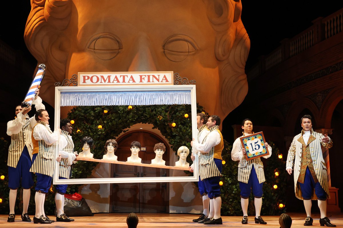 santafeopera's tweet photo. In case you were wondering, the run time on our production of The Barber of Seville is 2 hrs. and 50 minutes, including a 25-minute intermission.
#SFO2022 #SFOBarber #SantaFeOpera #Rossini
📷 @curtisbrownp https://t.co/eHHvJg51po