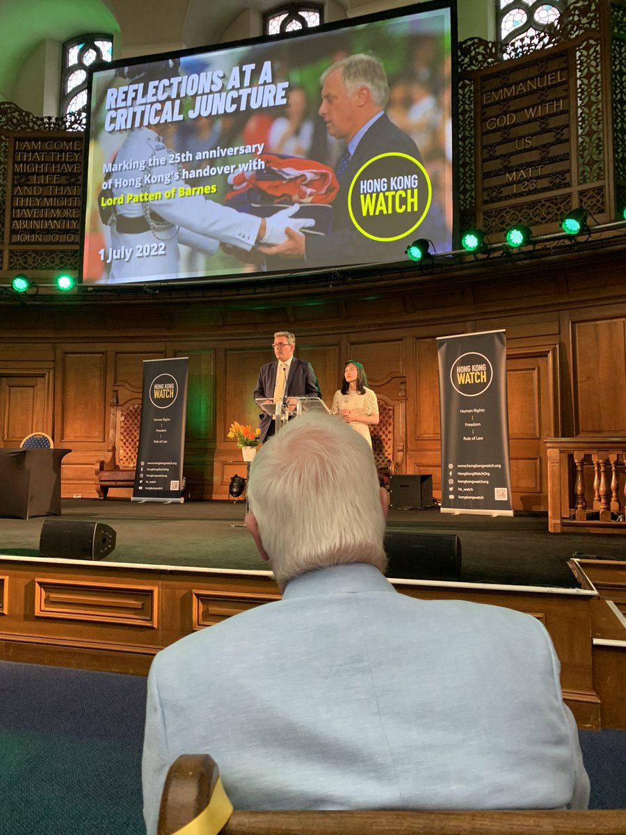 catherinekyli's tweet image. 🧵Yesterday (1/7) marked the 25th anniversary of #HongKong’s #handover. I have attended two very timely events, one being the book The Hong Kong Diaries launch event with Lord #ChrisPatten by @hk_watch and another vigil by HK Aid. 

📸 my photo with Lord Patten by @LifeByStills
