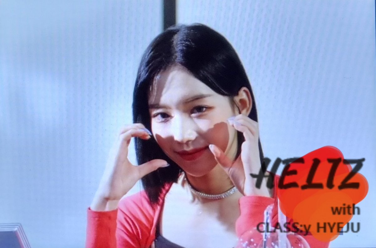 HELIZ_CLIKEY's tweet photo. 220702

핱핱❤

#혜주 #홍혜주 #HYEJU #HONGHYEJU
#클라씨 #CLASSy  @M25_CLASSy
#CLASSISOVER #셧다운 #SHUTDOWN https://t.co/cjJcEuMPJ1