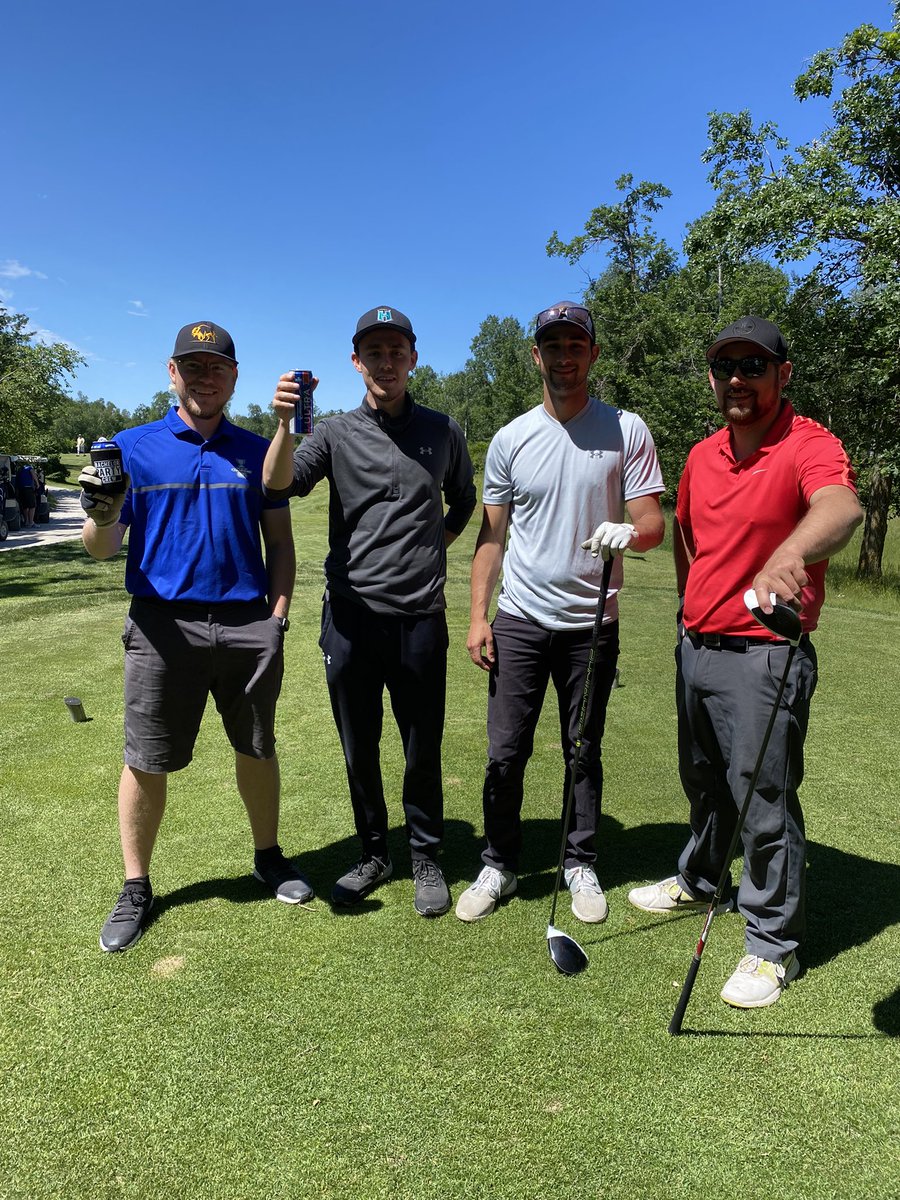 emersonklimpke's tweet photo. Former @TeamCLott hits the links in Buffalo Point for Colton’s Stag. What a course in the south eastern corner of Manitoba. https://t.co/xd2b4kbEmH