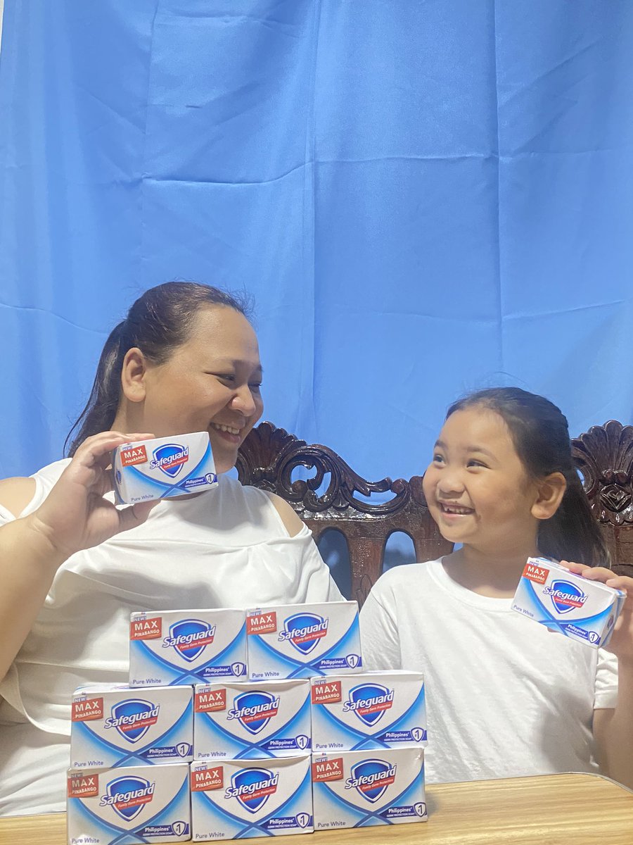 sharon_cubos's tweet photo. So happy to know that safeguard have a new product. I have been using safeguard since day one because i know that it can protect my family from viruses. Must try. 
#5pmBacteriasim #SafeguardPH #SafeguardMaxPinabango #MemshiesXSafeguard @safeguard_ph #Ad @memshiesmombassado https://t.co/gg40cTckKO