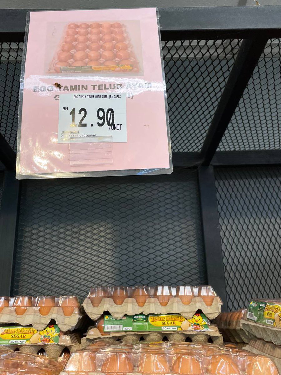 amieshabadi's tweet photo. Consumers are complaining about rising egg prices 

#mrhamz
#jrn500
#bonjournalists
#jrnshahalam
#InflationCrisis https://t.co/C23KE5zKmE