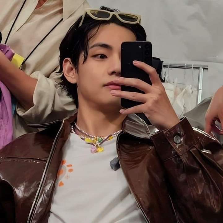 rubydevante's tweet photo. bead necklace and a bear

#JENNIE #TAEHYUNG https://t.co/rvFGNNwZzs