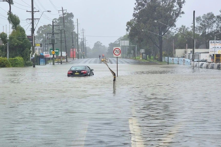 MAX AND TIM ARE STILL IN JAIL. All they may have done was THINK about blocking roads. Today we see roads blocked by not taking climate action. Quit what you are doing and join us. #BlockadeAustralia