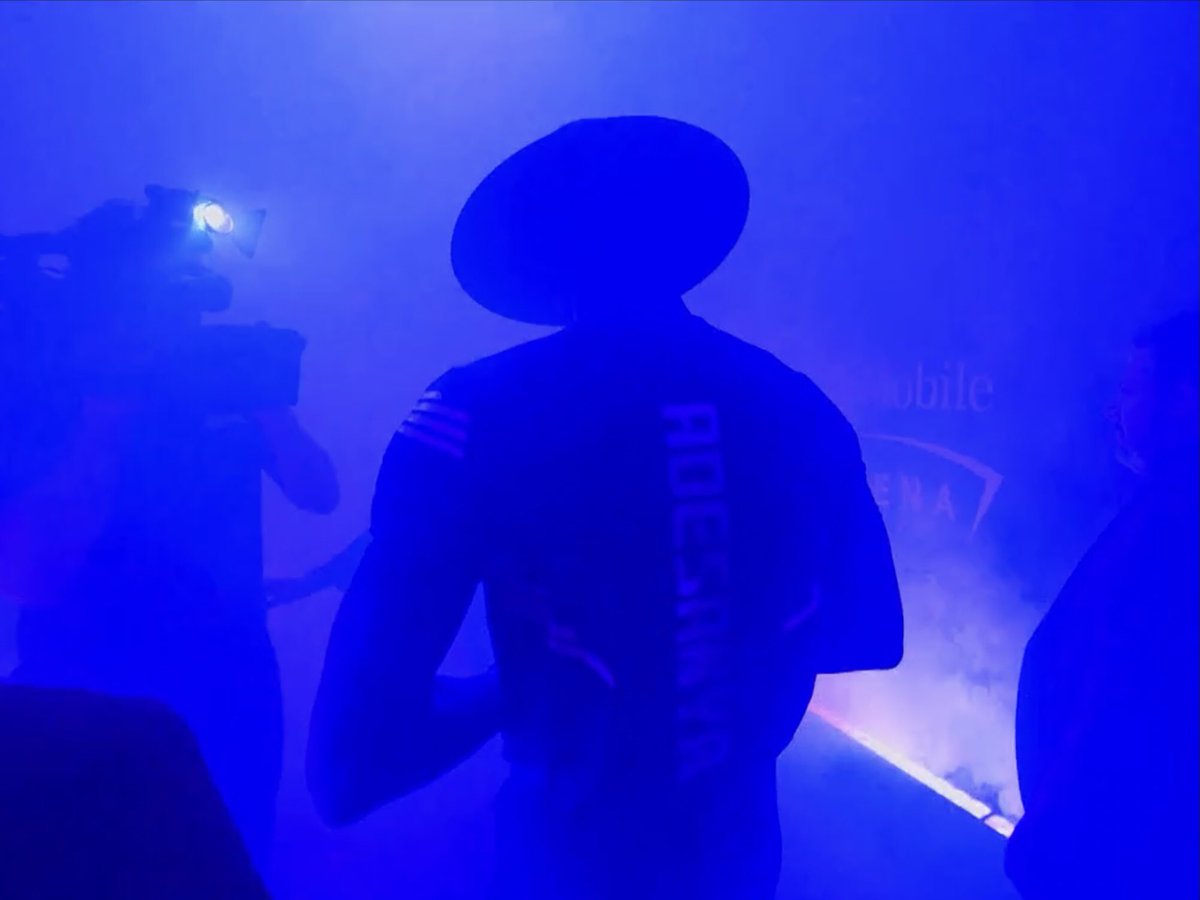 rrellirell's tweet photo. #UFC276
@stylebender 
🐐 https://t.co/zRQy4gqBRg