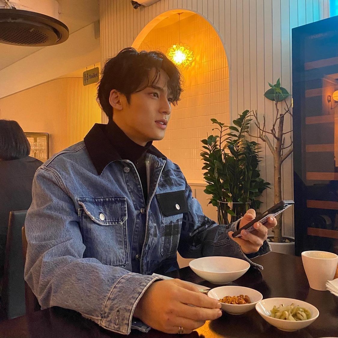 drazticx's tweet photo. hi, this is kim mingyu duplicate. looking for moots. help rt/like thnk u
#roleplayerindonesia #roleplayer #mootsrp #roleplayeraccount https://t.co/xrb6c80JLR