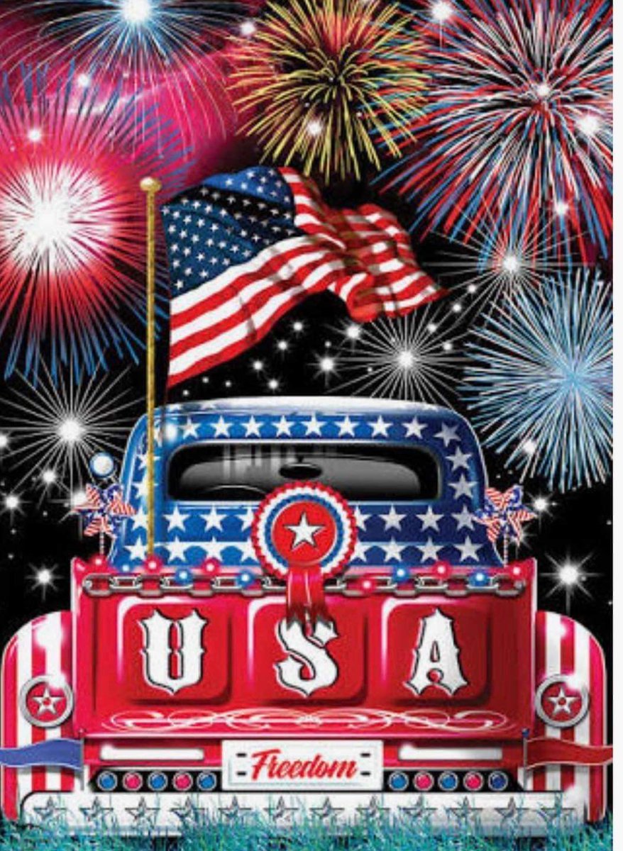 NinaDeplorable's tweet photo. Have a wonderful weekend! #MEGAMonth God Bless America! 🇺🇲✝️🗽🔔🌭🍔🍗🥧🍉🍻🎆🎇 https://t.co/uQ9MpCAdpY