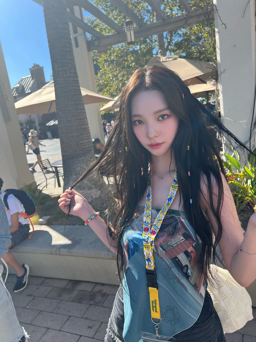karina pics tweet media