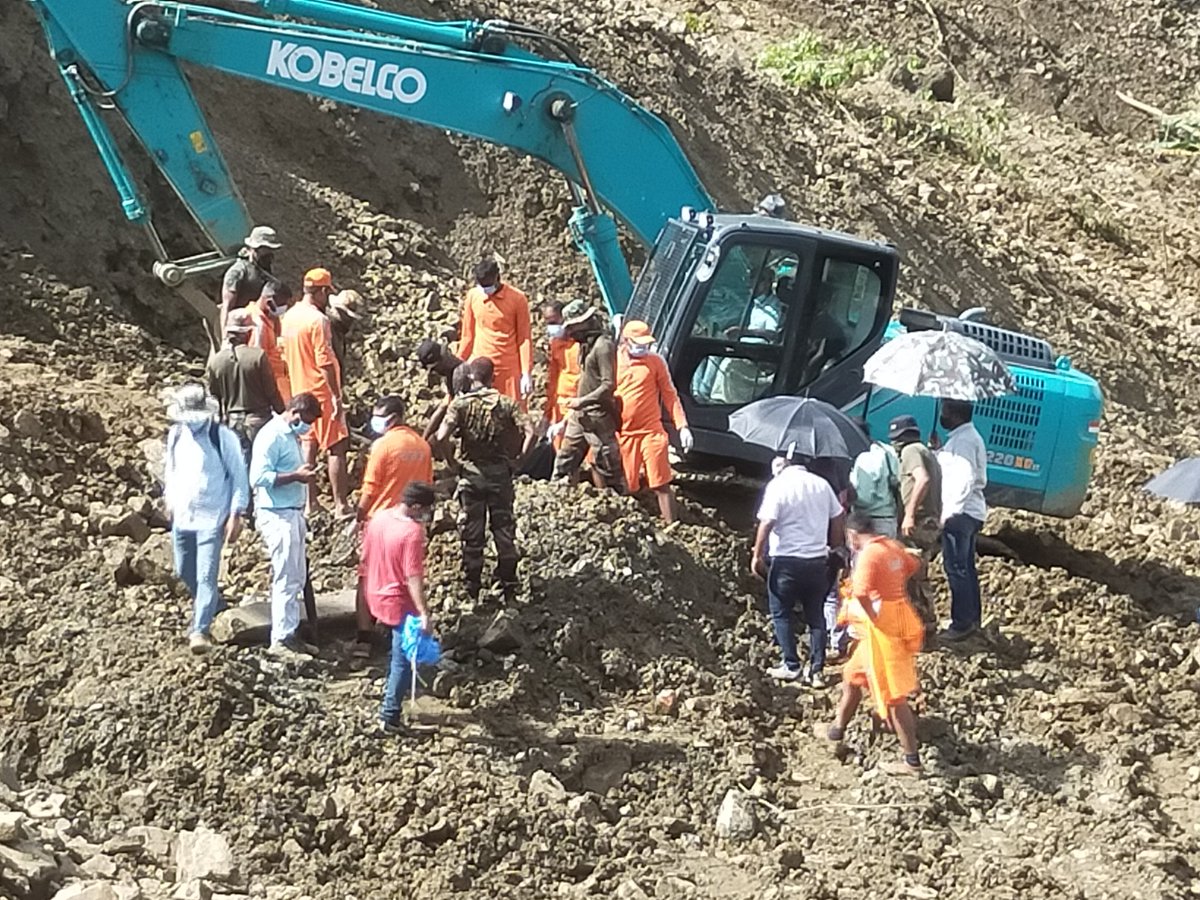 Kpsdev1's tweet photo. #landslide in #Manipur #noney district, #tupul area. Agencies try to retrieve decades.#ndrfindia #12ndrf
@PreetyAxomia @PIBImphal https://t.co/UEeQiOi8Wc