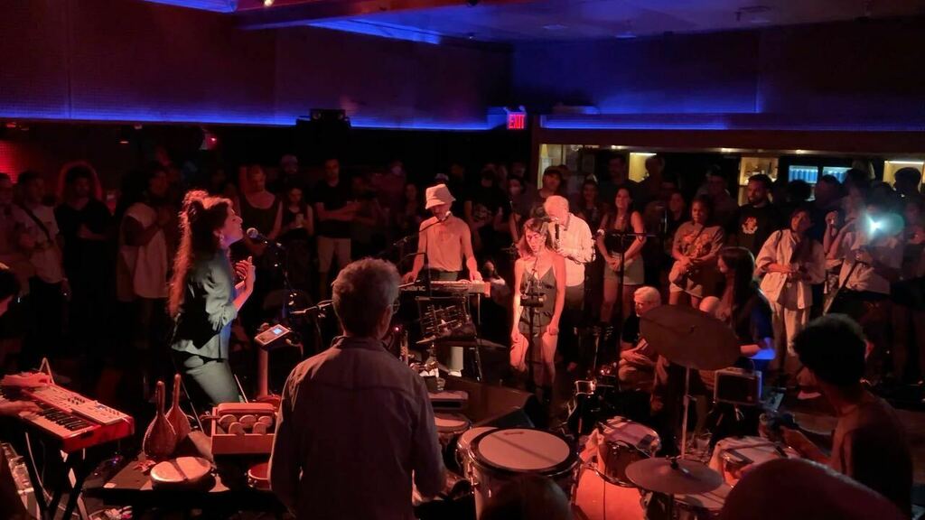 MarcUrselli's tweet photo. #SophiaBrous @sophiabrousโ #ExoTech is such a fun musical night!
I had not been to one of these in a long time and I am so glad to be back tonight to experience the good vibes and the awesome musicianship of a great band including #Kimbra @kimbramusic #YukaHonda @eucademix #โฆ https://t.co/FMqPgZZ9fk