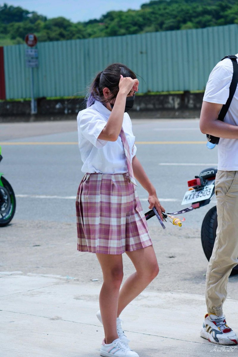 有人想找我買車嗎🤓😏😏