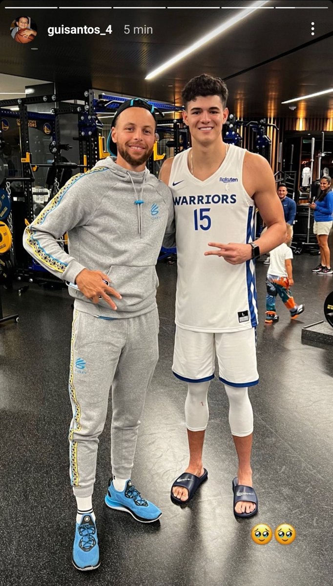 GUI SANTOS E STEPHEN CURRY

OS CABRAS

apenas

A FOTO DE MILHÕES