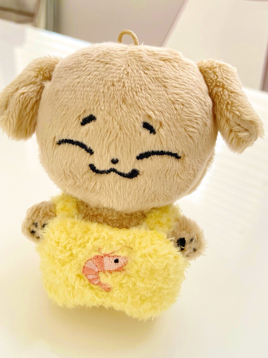 お昼ごはんに備えて(？)自らエビフライになるモンモンヨニ 🍤