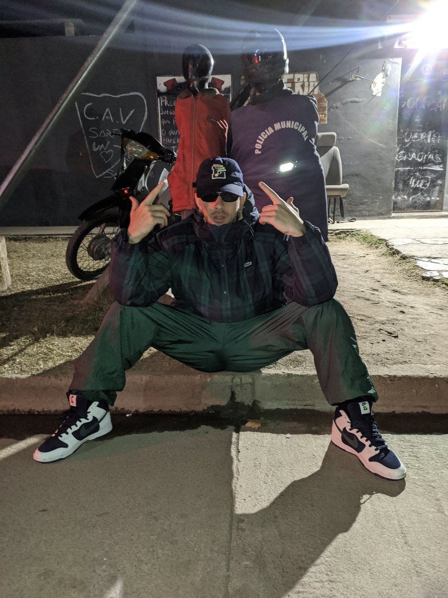 planetaduki's tweet photo. Le saque estos fotones a mi hermano @DimeloRei que estuvo de show en mi ciudad https://t.co/juLuK4xh3Y