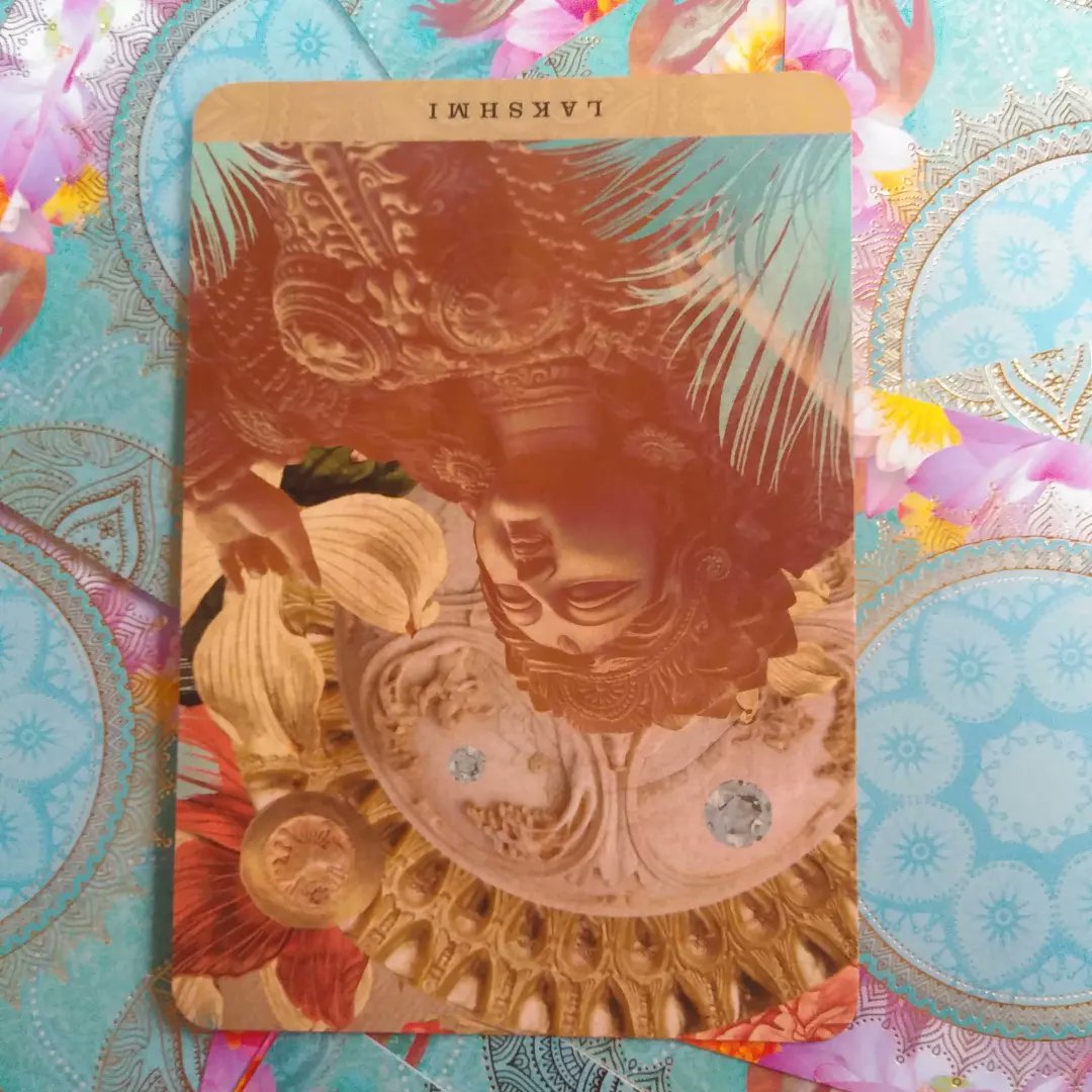nestled__tarot's tweet photo. 〜今日のメッセージ〜
 
｢持っていない😢｣
そのように思っているのは
自分自身だけ｡｡｡

本当は…
｢気づいていない｣だけ🍀

 #ayogicpath
 #ヨギックパス
 #癒しの時間
 #今日のメッセージ
 #豊かさ #幸運 #美しさ #美 
 #真の自分 #気づき #宇宙 
 #lakshmi #ラクシュミ #ラクシュミー https://t.co/Acv90ZwSUF