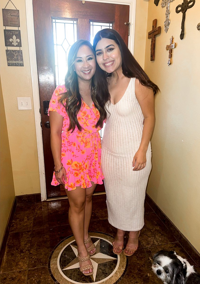 MrsMVilla's tweet image. What a beautiful day celebrating this girl! I had Alyssa for 3 yrs in my Fashion Design program @KleinHigh. She started an adaptive wear clothing line in H.S. &amp;amp; this weekend,she graduated with a B.S. in Business Mgmt. from @FIDM. CTE &amp;amp; FCS matter! So proud! #thisismywhy @AAFCStx