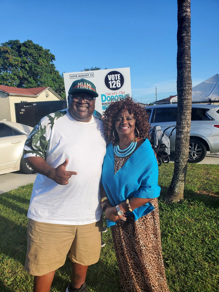 JEFFFOXTHEHOST's tweet photo. Supporting longtime Miami School Board Member @DrDBMindingall #Vote126 #TheJeffFoxShowINC #RockTheVote https://t.co/Z4Tg2sqVY4