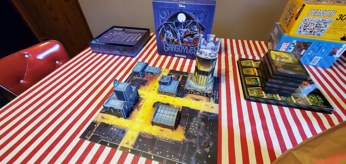 TabletopUnited's tweet photo. @RavensburgerNA game of Disney Gargoyles: awaken has great table presence.

Which other games have great table presence? https://t.co/GntIoYhK7X