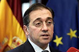 INCIDENCES12's tweet photo. 🚨🚨URGENTE
Salvad a #Benhalima
El ex-cabo #argelino remitido por #Espana esta en peligro extremo.
Desde dias esta en mano de los servicios de Inteligencia militar #argelinos donde esta sometido a tortura y a "la droga de la verdad" (scopolamina)
@jmalbares @amnistiaespana https://t.co/DTwBCUbL3z