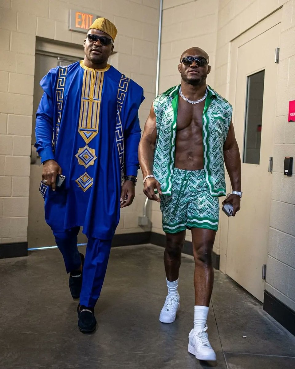 francis_ngannou's tweet photo. The kings of the fight game are in the building to stand with the 3rd King ( @stylebender ) . 

#3kings #AfricaSons 🌍 🇨🇲🇳🇬 https://t.co/t101lRp45A