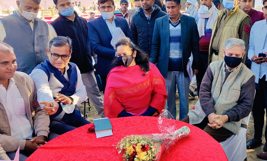 GajenderAdv's tweet photo. अहीरवाल कि लाडली बेटी आरती सिंह राव को जन्मदिन कि बहुत बहुत बधाई एवं शुभकामनाएं।
@ArtiSinghRao
#HBDArtiRao https://t.co/XpqX4yNQhs