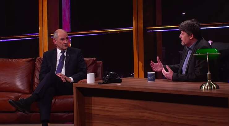 RevijaReporter's tweet image. To je Janševa medijska pošast, ki renči, bruha ogenj in tolče z repom (KOMENTAR)
reporter.si/clanek/sloveni…