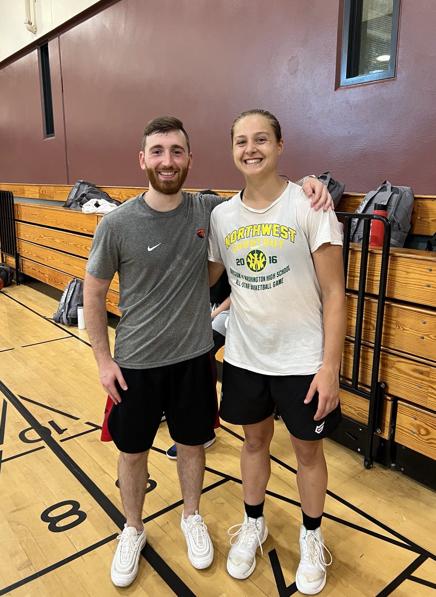 Can we get a GO BEAVS?? The gym is better when these two are in it. <a href="/ben_calabrese/">Ben Calabrese</a> <a href="/pivec10/">Mikayla Pivec</a>