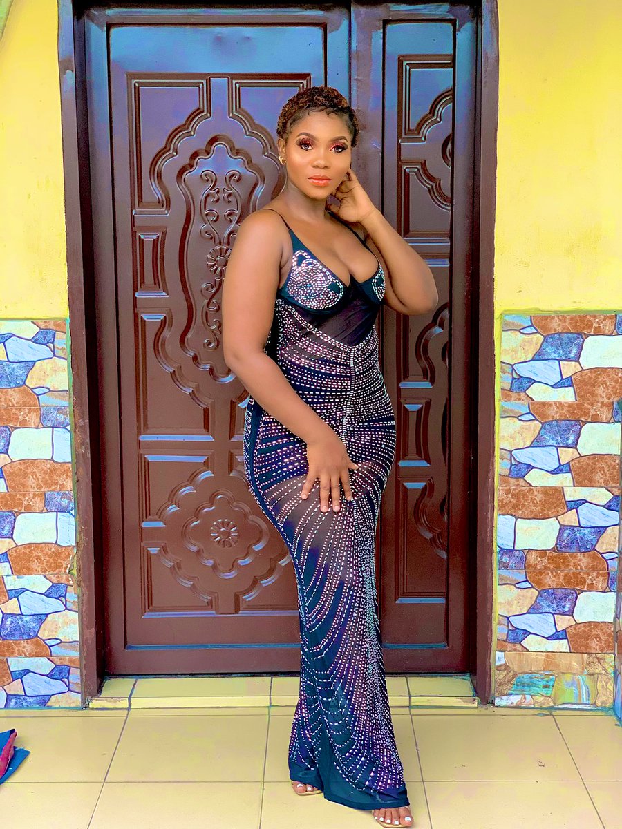 KanuStephany's tweet image. Happy birthday to me.