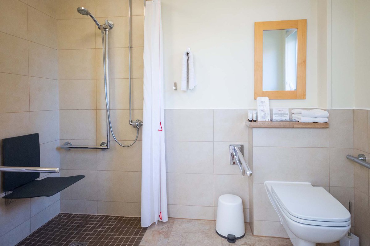 Handiscover tweet media