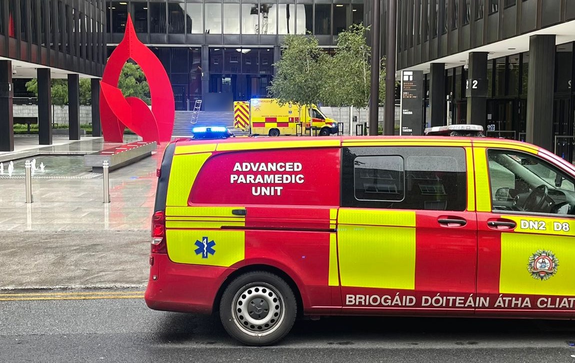 Our Advanced Paramedic unit responding with one of our emergency ambulances to a call in in the city centre

APs bring Emergency Department treatment to the scene including intravenous access and intubation. They can also administer a wider range of drugs to the patient 🚑🚒