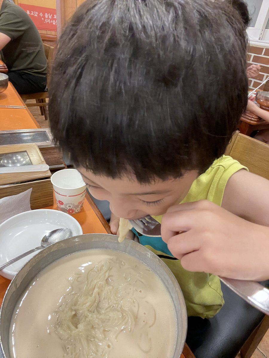 odissy's tweet photo. Operation Beat the Heat: Kong-guksu (cold soybean soup noodle) for lunch + mango bingsu (shaved ice) for dessert. https://t.co/xJ8PlmvHJs