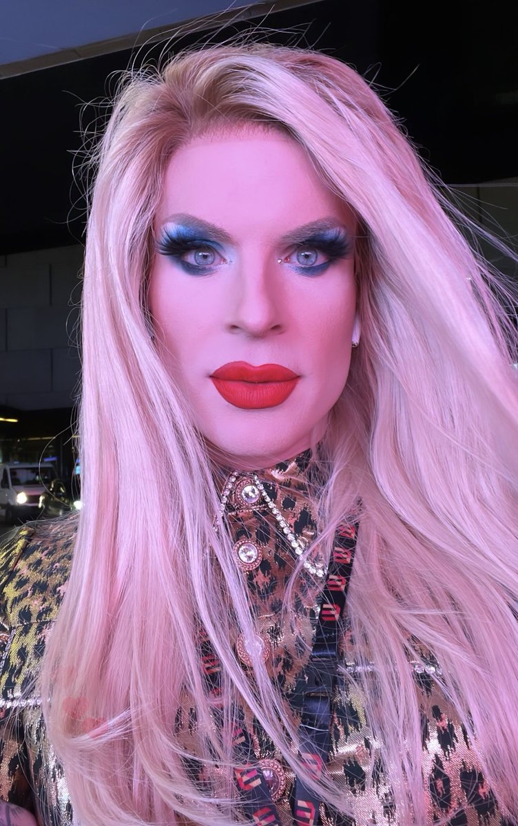 katya_zamo's tweet photo. Don’t tell me what I’m feeling is wrong https://t.co/980J8H9gGi