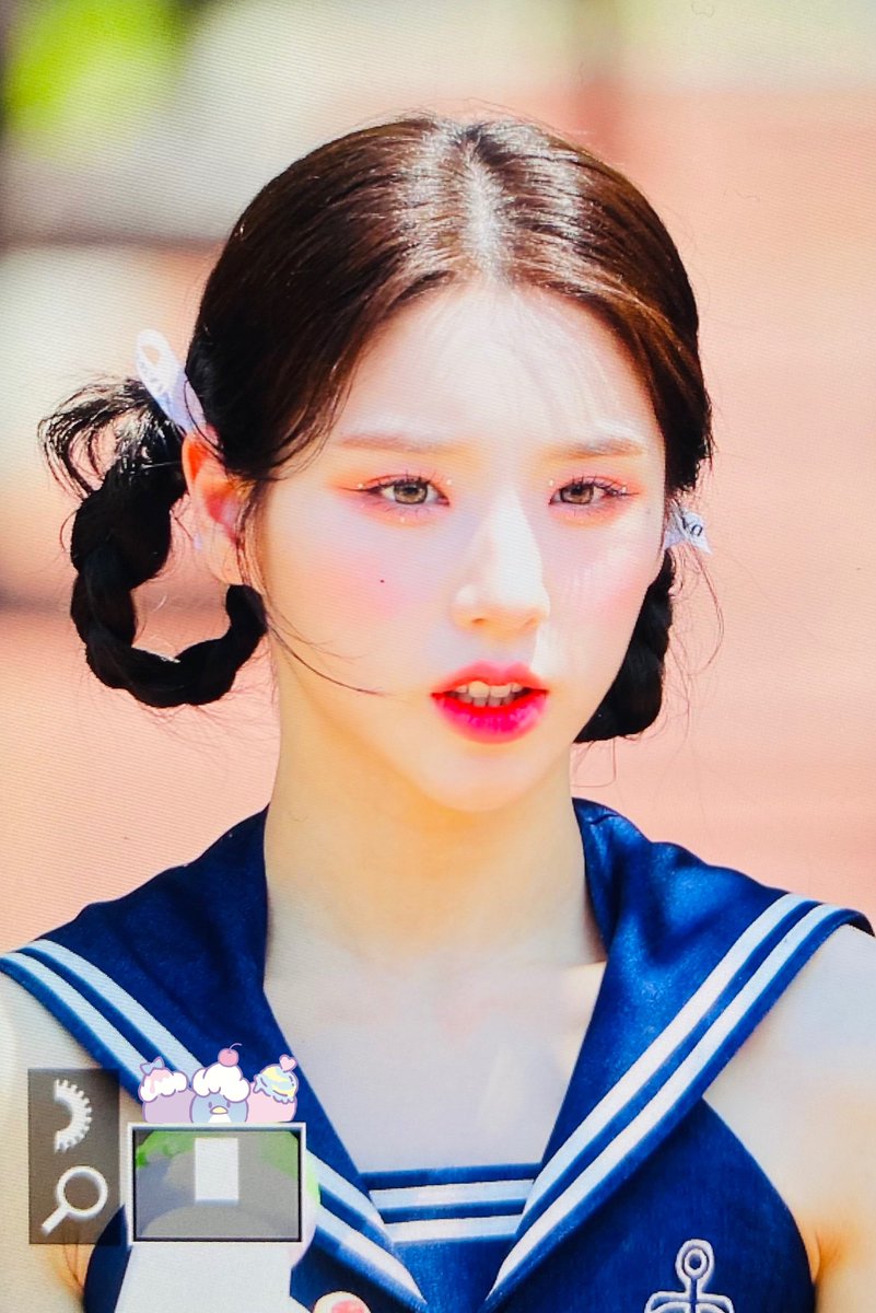 Dear_My_Chuu's tweet image. 220703 프리뷰

#이달의소녀 #LOONA #희진 #HeeJin 
@loonatheworld