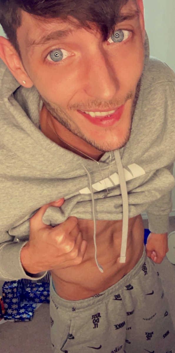 Retweet if you want this hard cock!
Onlyfans in bio.  #gay #onlyfans #NSFW #BigDick