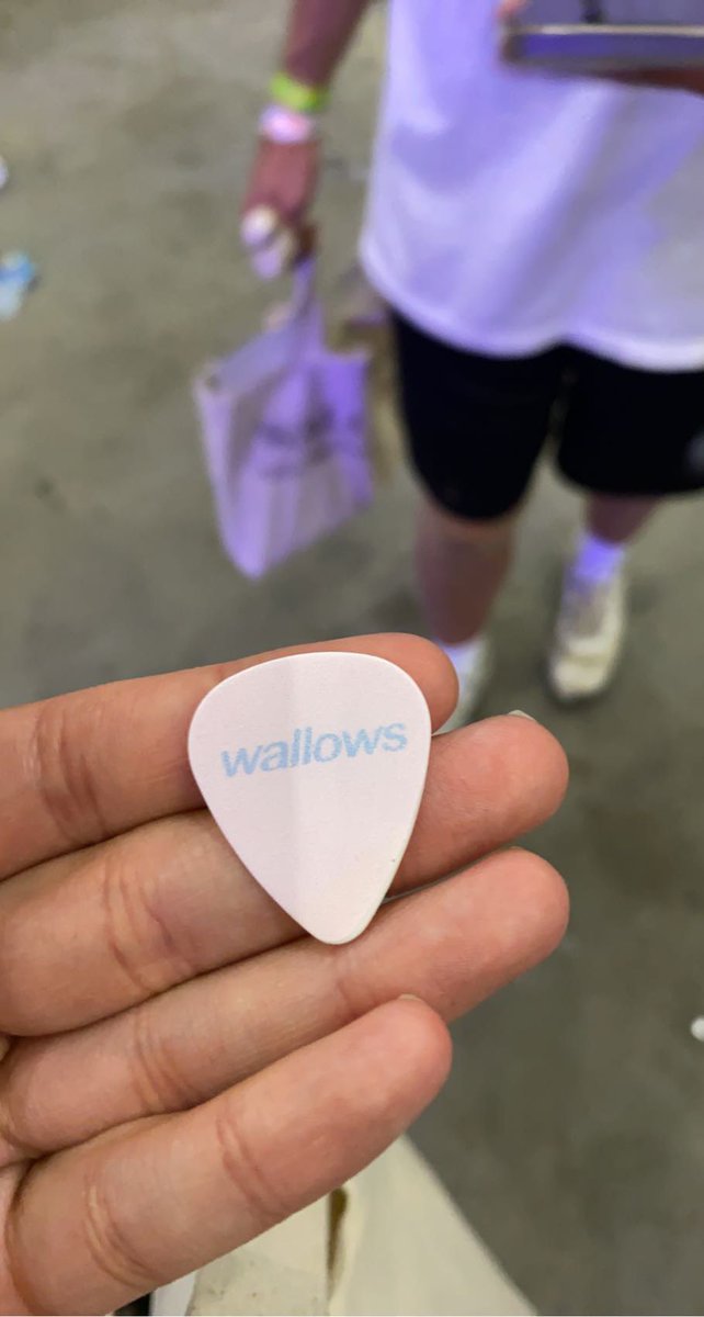 Iemastcr's tweet photo. life update🥲 s/o to the girl who gave this to me #TMTIODenver https://t.co/KGZy3cqtWD
