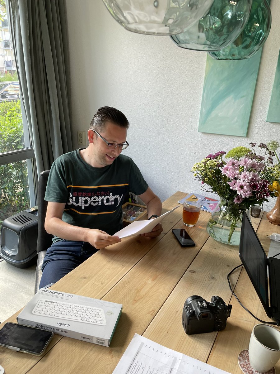 tourhandhaving's tweet photo. Bij afwezigheid van @GCrauwels is @Erik_Hanssen onze ploegleider vandaag. Hij keek en zag dat het goed was. #tourdehandhaving #fortunatweet https://t.co/VoHPotYmOG