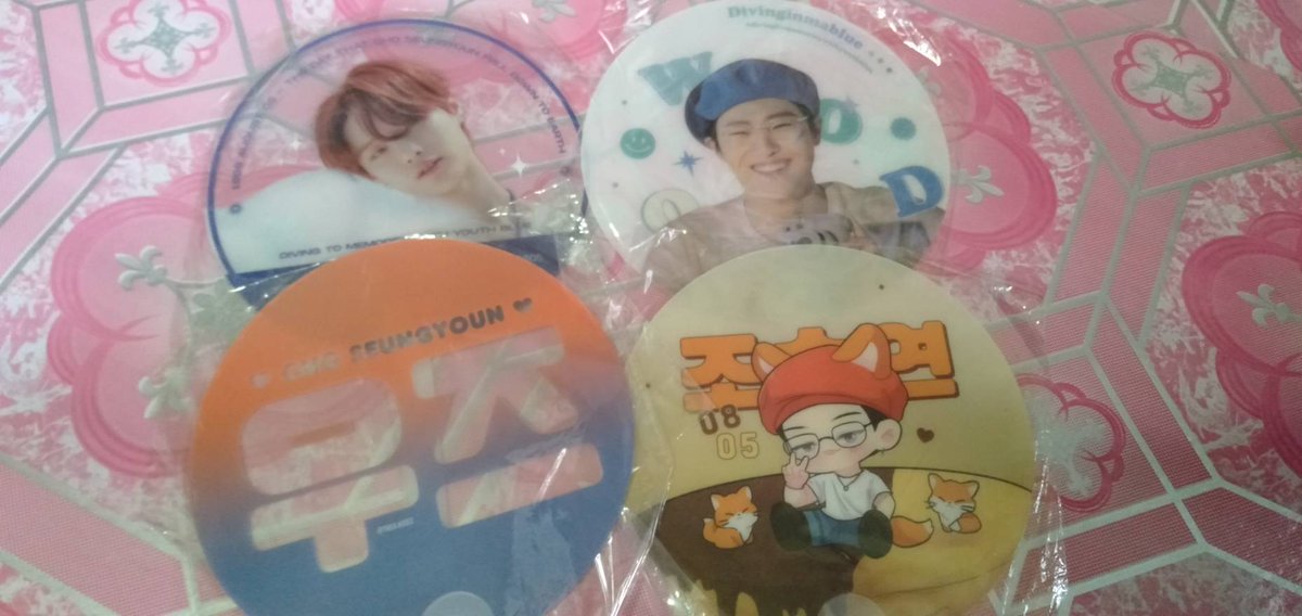 _tkxJS's tweet image. แจกครับ เลือกคัฟ 1 ใบ พัด 1 อัน
ออกค่าส่งเอง 60 บาท
ของแถมการ์ด โปสการ์ด ของที่ได้จากคาเฟ่ที่ไปจะคละๆไปให้นะครับ
 #WOODZ #CHOSEUNGYOUN