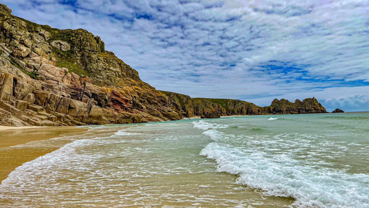 overthehedge3's tweet photo. By the sea
#seascape #Cornwall #sundayvibes https://t.co/bKxDshhB9L