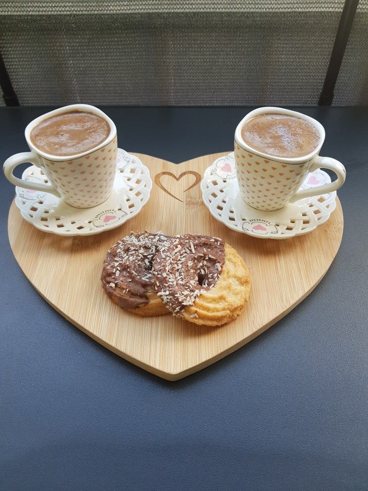 Good morning dear friends 😊 ❤️
Have an amazing WE 😎☕️🍫🍩
#goodmorning 
#cofee 
#sundayvibes