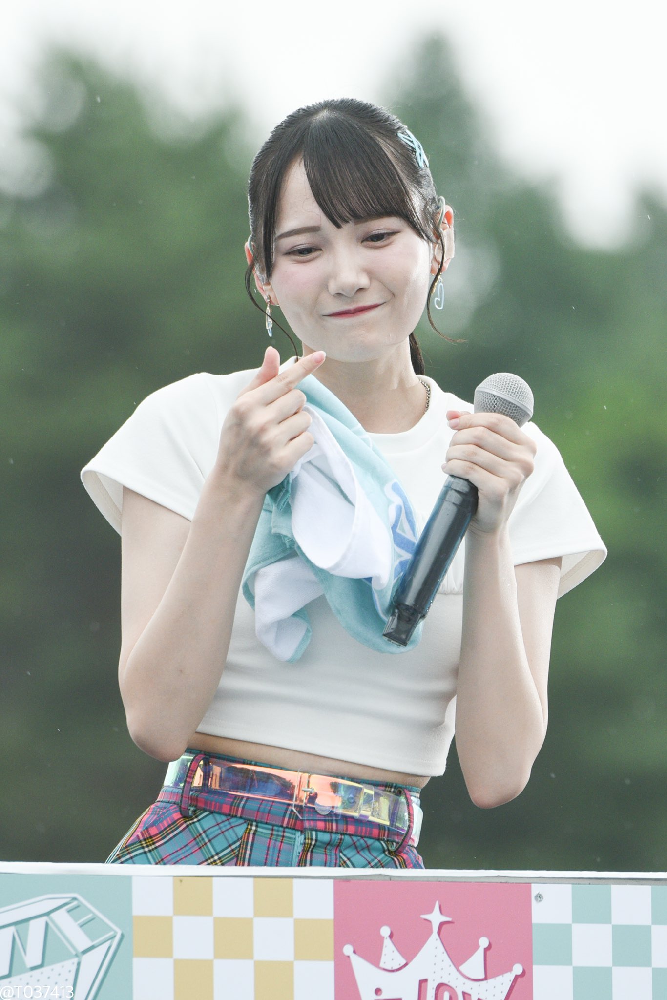 ゆ*)様 鈴木瞳美 直筆サイン入り ヨリ 生写真 ゆ*)様 鈴木瞳美 直筆サイン入り ヨリ 生写真 ≠ME 鈴木瞳美 生写真