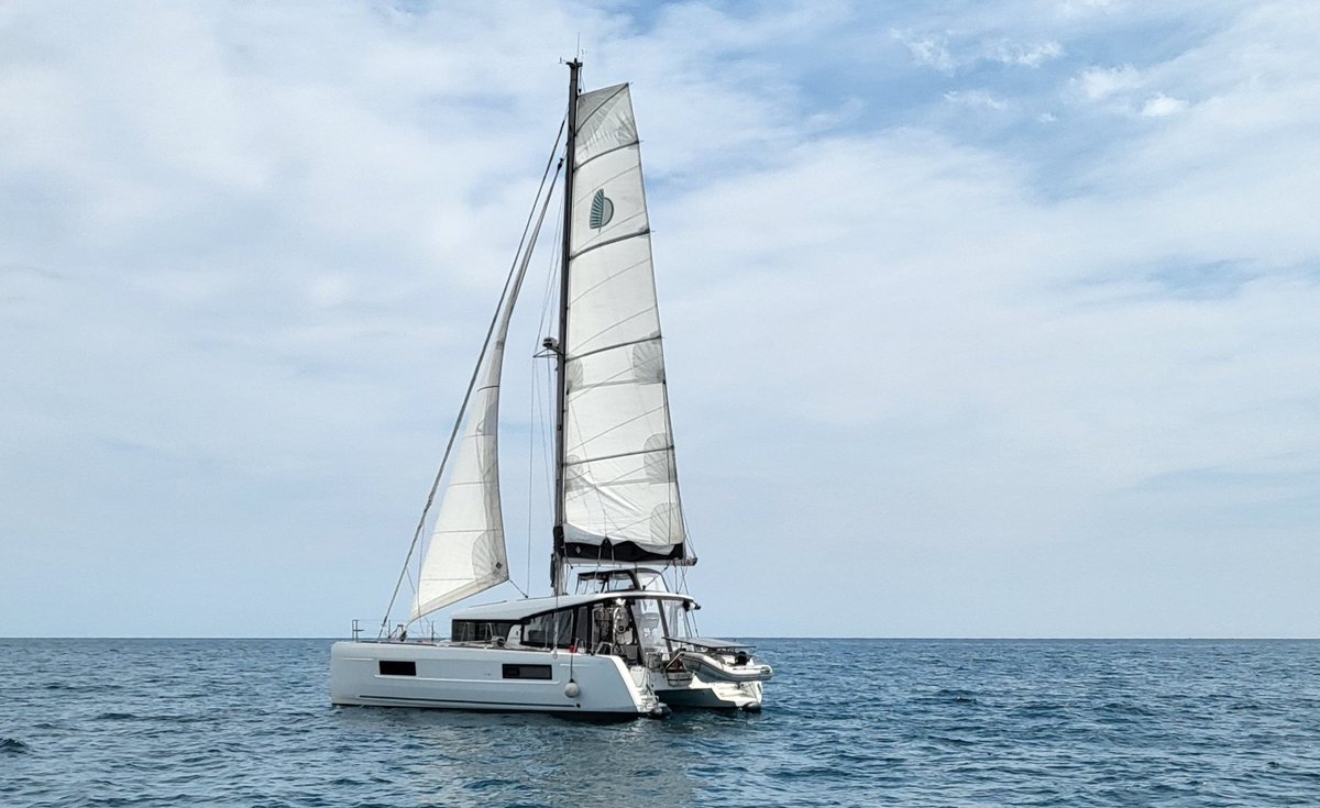 multihullmgr's tweet photo. Lagoon 40 ideal for family cruising
#lagoon40 #multihull #sailing https://t.co/90A5oJ3W9e