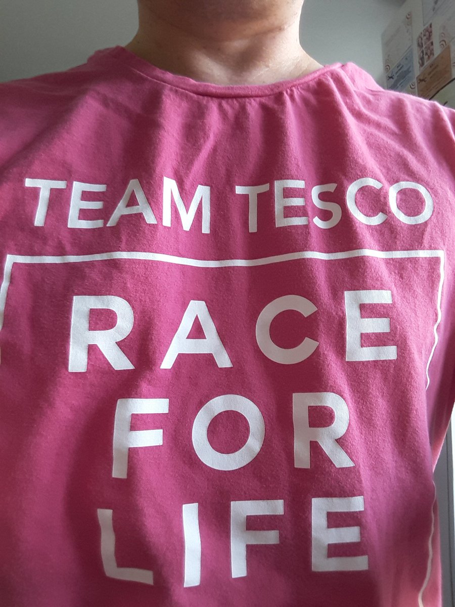 Morning! It is #Raceforlife in #Oxford today. If you are not taking part there is still ways you can support. Come and cheer on the runners or sponsor a runner. Don't know anyone who is running then sponsor Team Tesco 4480 fundraise.cancerresearchuk.org/team/team-tesc… #helpingbuildstrongercommunities